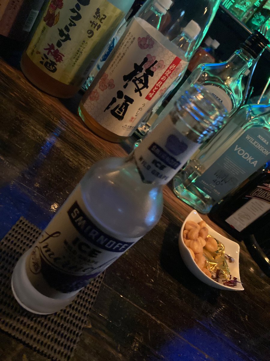 ROCKETHAMAKYOxx's tweet photo. 久々の大村飲みマジで最高っちゃん。 #PlaceBar #大村よかとこ https://t.co/1rLqjYq83S