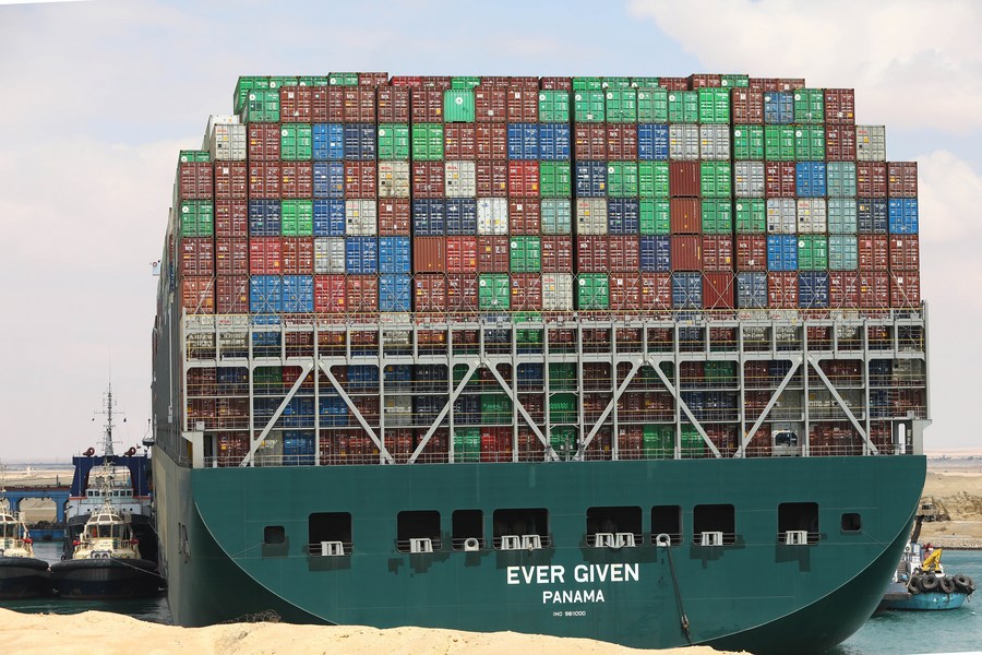 VisionJA's tweet photo. #JamaicaToday At least 321 vessels are now jammed around Suez Canal while authority cannot tell when salvage of stuck giant ship will succeed #NEWS  https://t.co/mhSDkK5Yln #MORE  https://t.co/nMSpANok1Q