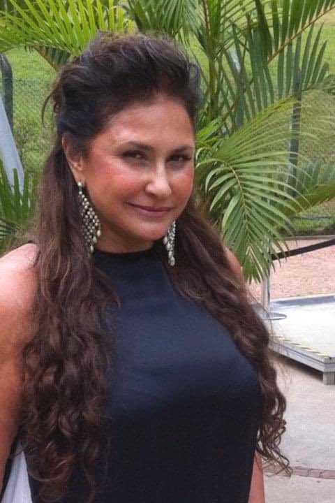 basd's tweet image. Há 10 anos. Direto do túnel do tempo. @MarianaBelem @fafadbelem