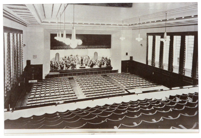 ahttw's tweet photo. From on the stage to behind the scenes - we love our theatre and are working hard to bring you a reopening #experience like no other. On #WorldTheatreDay we both celebrate the past and look forward to the future ♥️ #backonstage #wewillreturn #tunbridgewells https://t.co/UG8MsBPbrT