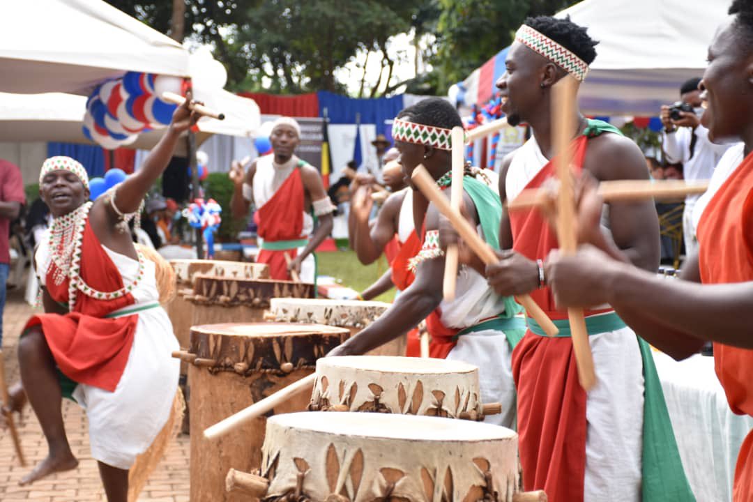 BelgiumInUganda's tweet photo. Yesterday the Embassy of #Belgium in #Kampala #Uganda celebrated the #francophonie with our friends from the Embassies of #DRC 🇨🇩 #Burundi 🇧🇮 and #France 🇫🇷

More than a language community, @OIFrancophonie is a privileged space of dialogue between 88 nations sharing common values https://t.co/YBAhnGW01t