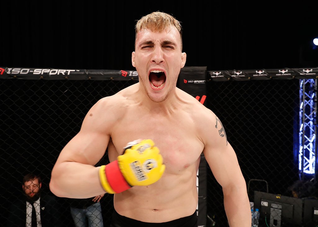 CageWarriors's tweet image. Wishing the best of luck to former Cage Warriors Light Heavyweight champion, Modestas Bukauskas, ahead of his fight tonight on #UFC260