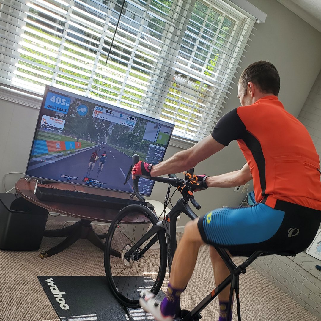 RAFAssociation's tweet photo. 🚴‍♂️ RAF personnel in the USA sign up to collectively cycle the circumference of the Earth in just 24 hours! Read more about this challenge, kindly supported by @LockheedMartin, on our website: https://t.co/QdM8qTVme5 https://t.co/hv7Pj8UTT4