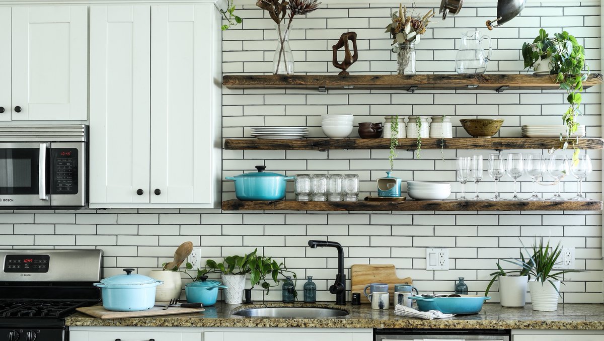 Kicking off the weekend with a clean kitchen! ✨🧼

#homedecor #kitchendecor #kitcheninspo #kitchenlove #kitchendesign #clean #sleek #modern #kitcheninterior #dreamkitchen #kitchengoals

oliveneden.com