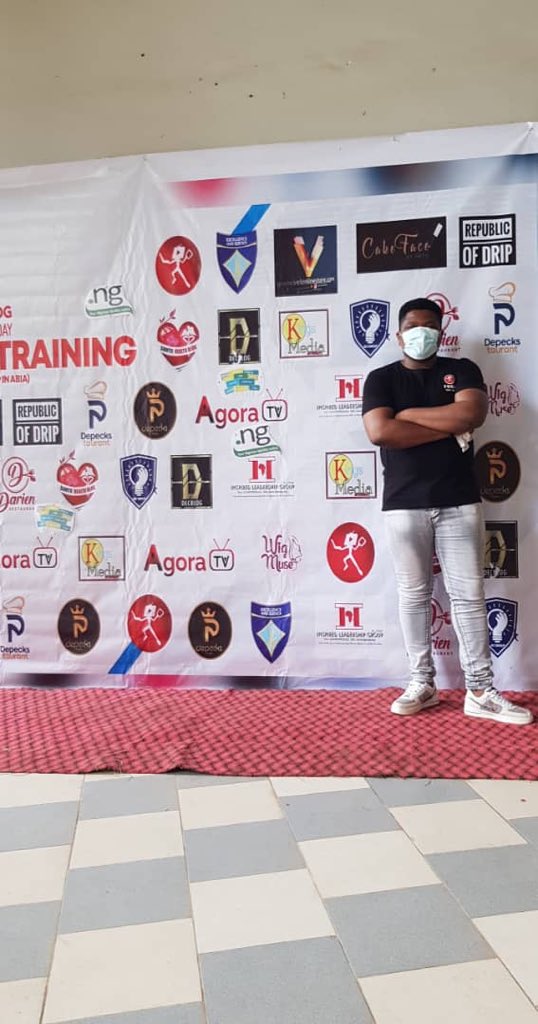 teenscanblog's tweet photo. Our Founder @zaddynomso
#TCBTechMeetUp https://t.co/HkHFOKWSZW