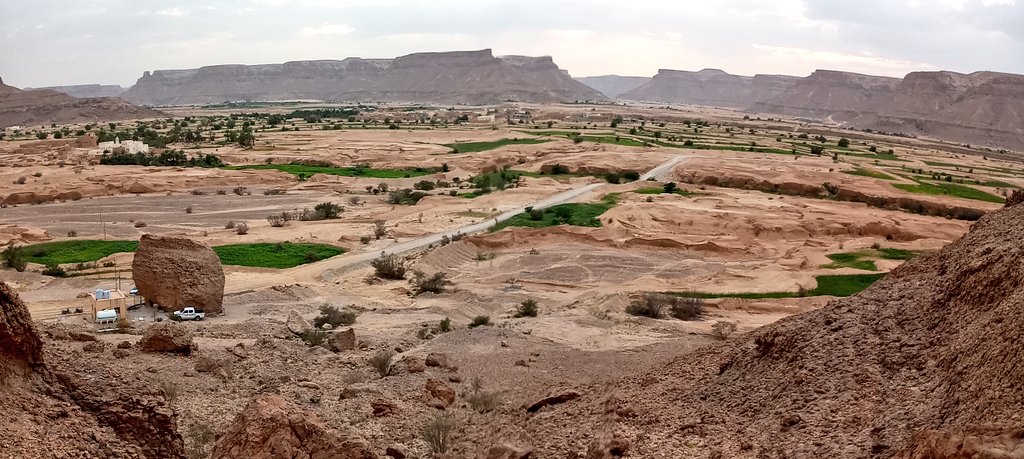 ab_oyz's tweet photo. #تصويري
لِهَذهِ الصُّورَة حَديثٌ طَويلٌ فِي صَدري، يَجُولُ مَا بينَ قيدٍ وَبوح؛ وهو للأسرِ أقرَب! 🥀") https://t.co/Ag7RR1NR78