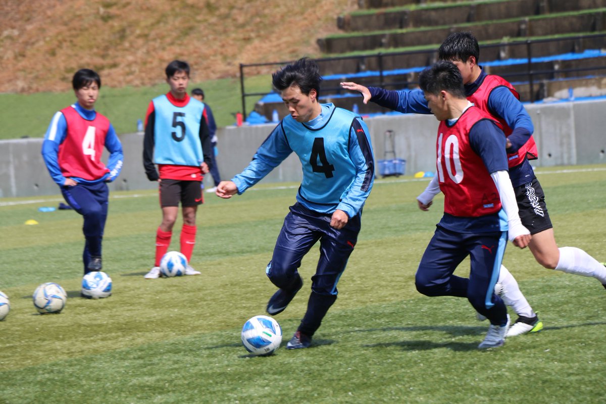 新潟経営大学サッカー部 21年 選手紹介 部長 内藤龍 4年 173cm74kg Df 出身チーム 常葉大学附属橘高校 好きなサッカー選手 セルヒオ ラモス 座右の銘 人生とは今日一日のことである 将来の夢 幸せな家庭を持つこと 注目して欲しいプレー