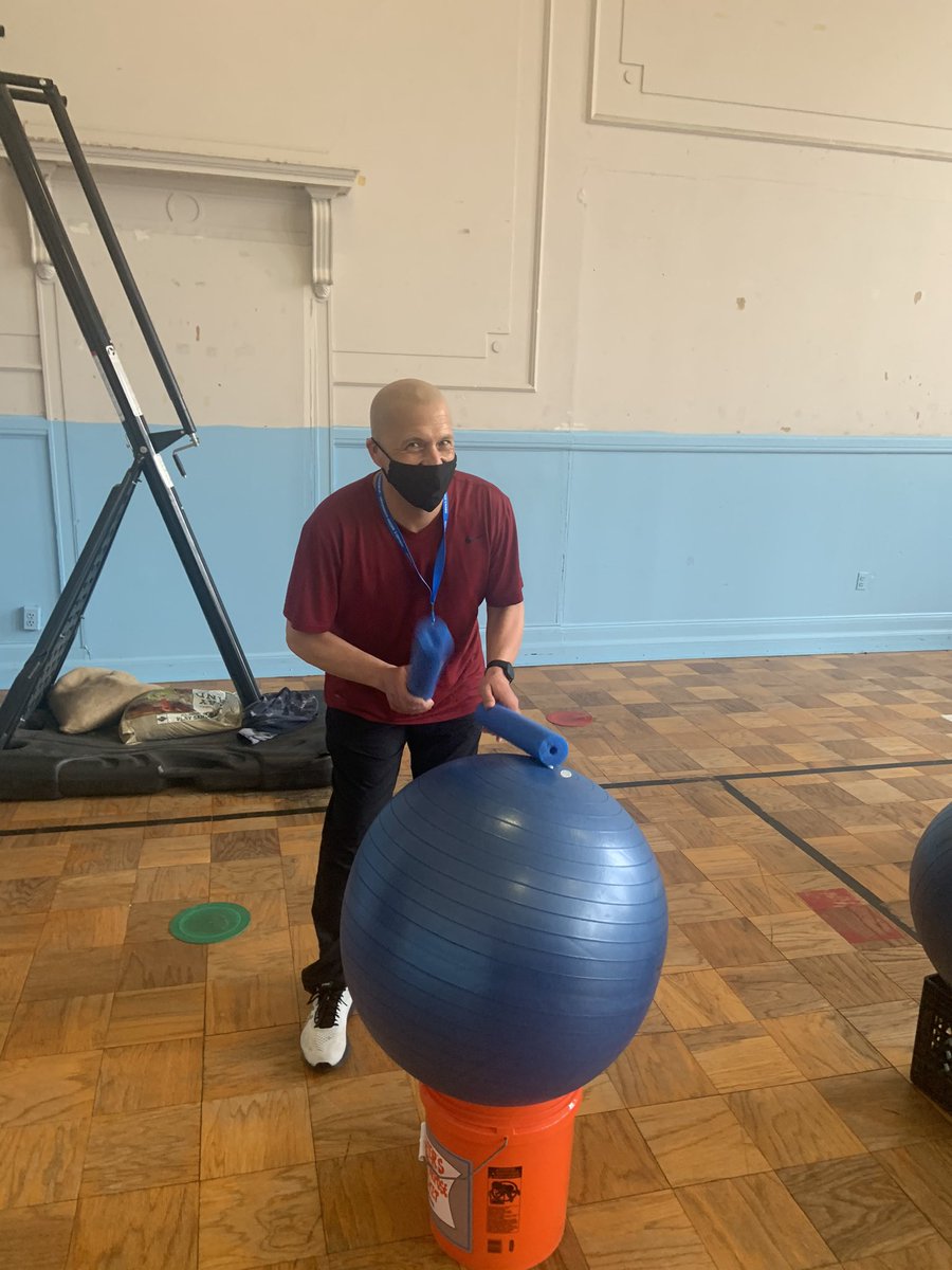 garmstrong331's tweet photo. Mr. Ragosta is enjoying Drum Fit as much as the kids are! We know how to make exercise fun! π #PEClassFun #RhodesStrong #DrumFit #RhodesUnited https://t.co/oRjuqJO8Rh