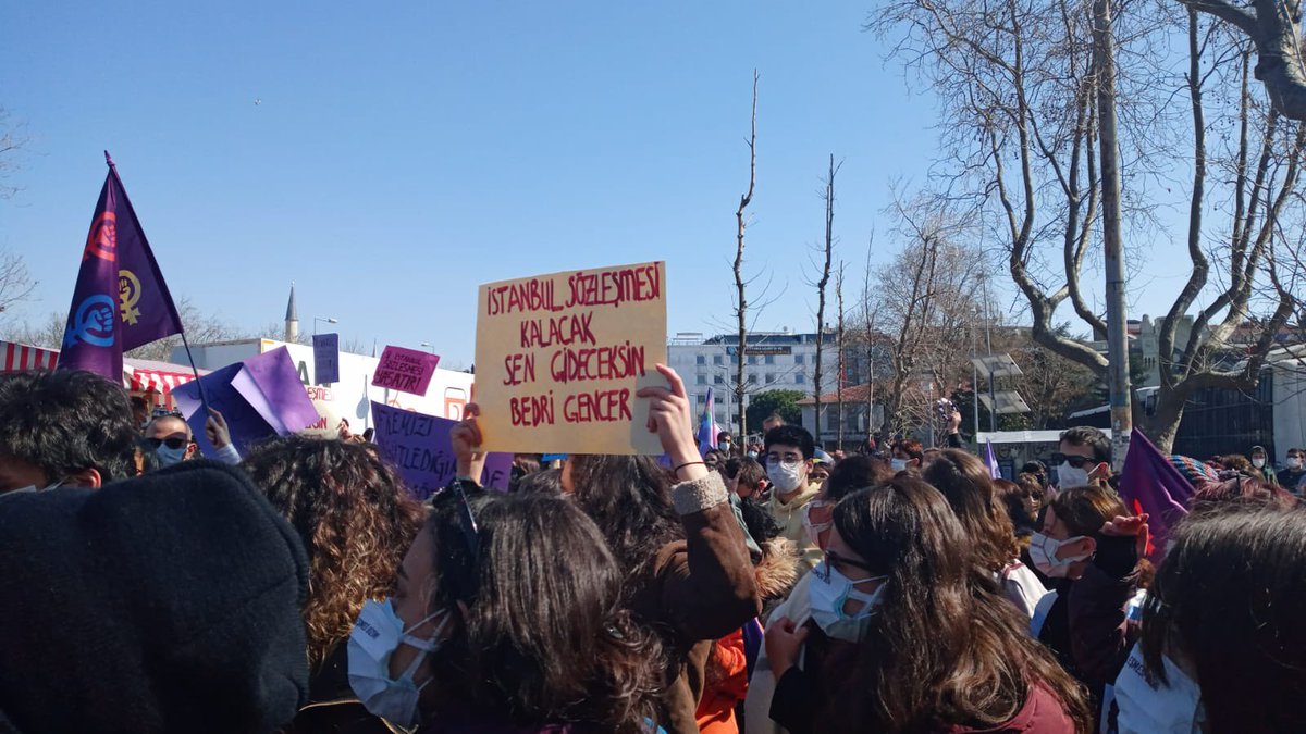 ErilSiddet's tweet photo. Kadıköy|

İstanbul Sözleşmesi'nden de haklarımızdan da özgürlüğümüzden de vazgeçmiyoruz !
#istanbulsozlesmesiyasatir https://t.co/sDBxqA3uyv
