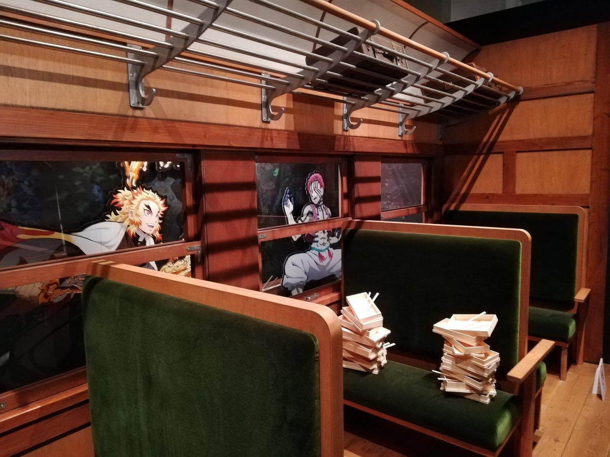 name_ku's tweet photo. 鬼滅の刃の全集中展へ行ってきました(^^) https://t.co/gtGkwohXyU
