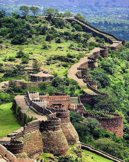 8.1576, Oct: Mughal armies under Man Singh, Qutbuddin Khan, Raja Bhagwan Das, etc. were sent twice in Maharana’s pursuit to Gogunda & surroundings, but were unsuccessful.Maharana Pratap had made Kumbhalgarh his base.