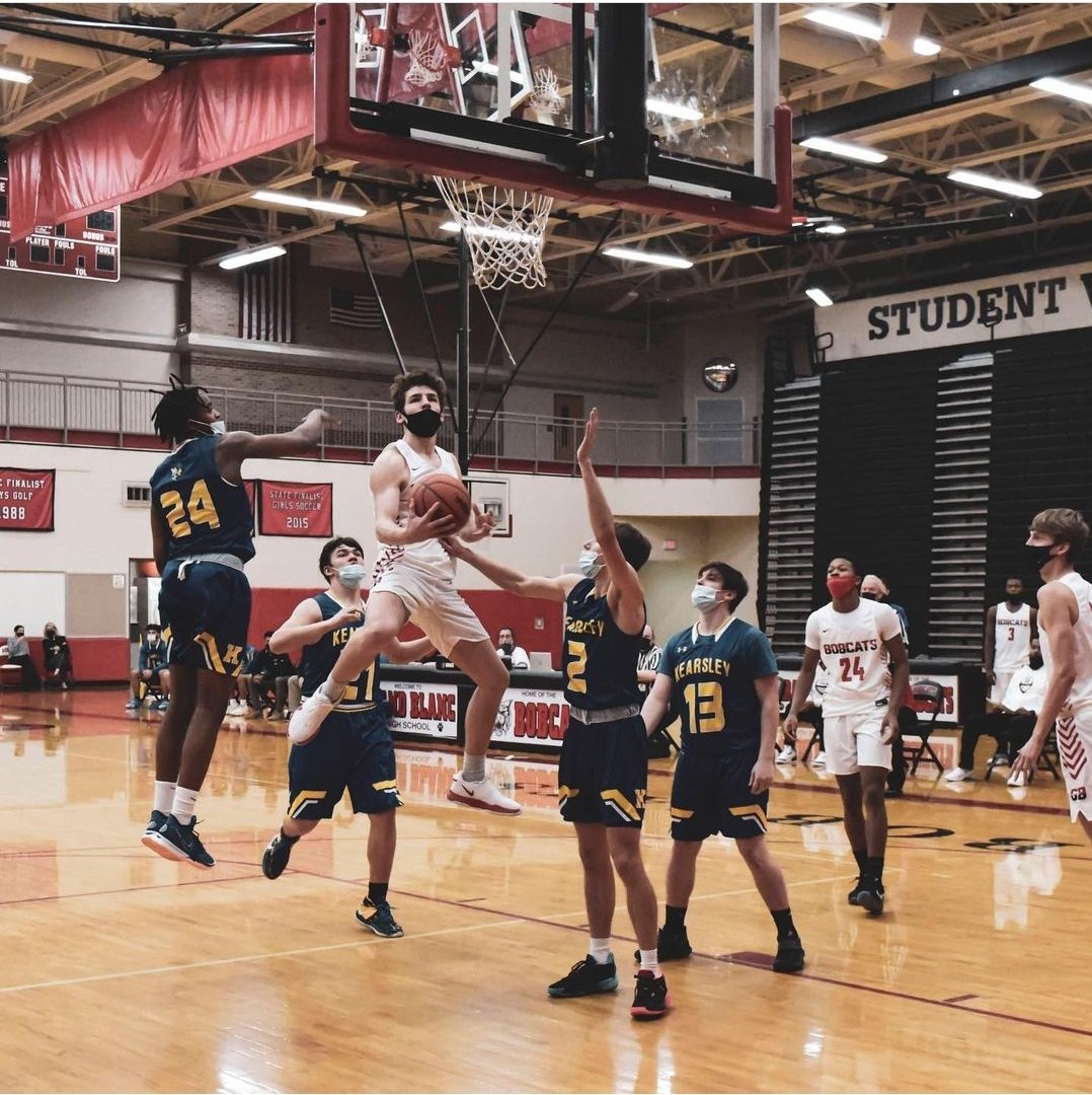AmyRechsteiner's tweet photo. Thank you @CherishGBlanc for capturing this cool shot of @JoshRechsteiner at Thursday's District game! Can't wait for today's final vs Davison! @GrandBlancHoops @AdrianMBB @HouseofThrees @TheDZoneBBall @HankampScott @PrepHoopsMI @JasonLewis_TV https://t.co/ZjC1OpTgbr