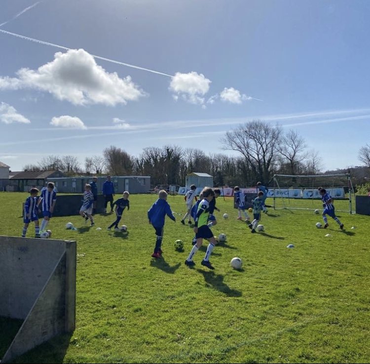 FooTyFit tweet media