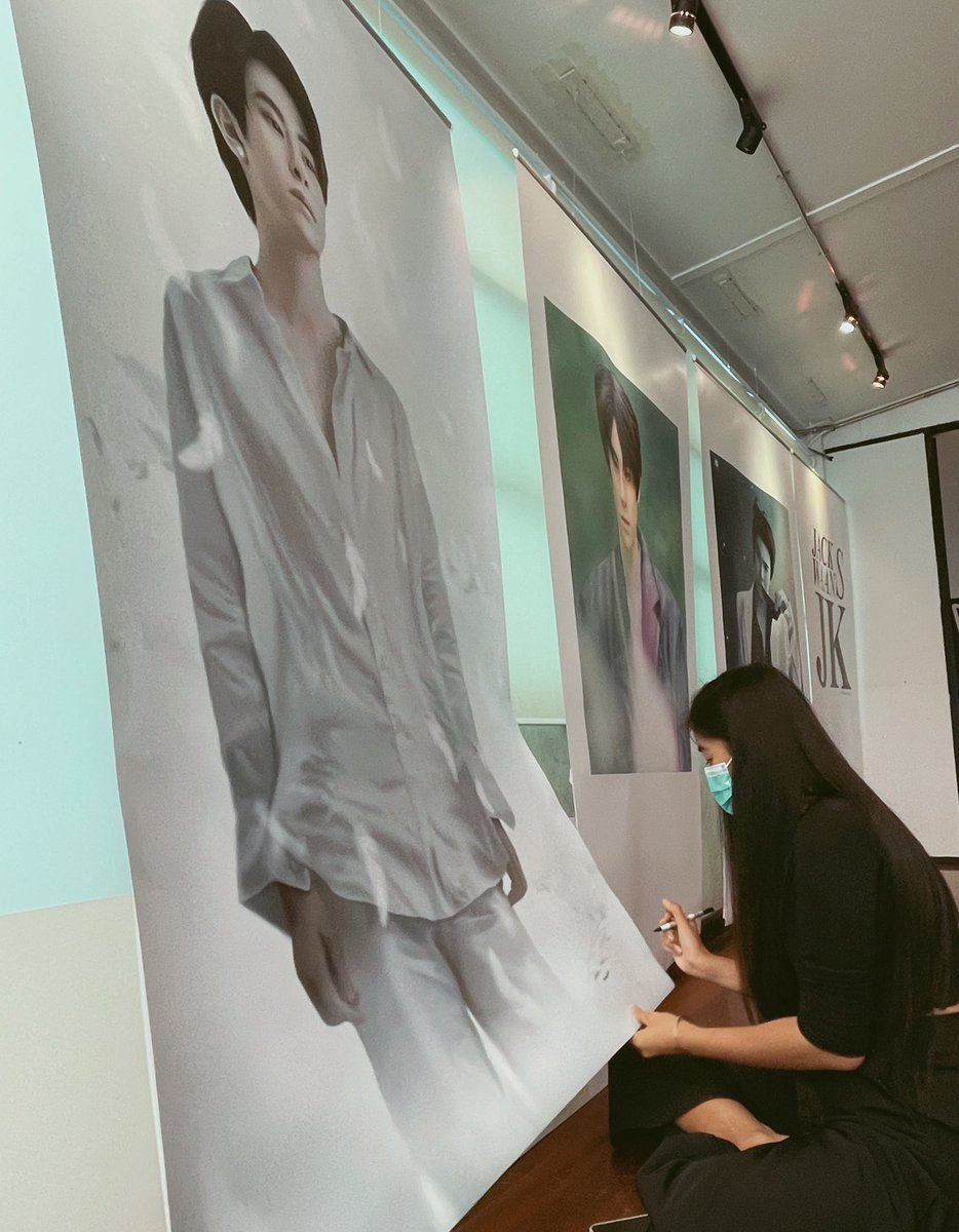 Finger_Drawing's tweet image. ขอบคุณทีมงาน #จักรินเป็นหนุ่มแล้วครับ 
ที่ให้เกียรติ์ผลงานภาพวาด
ของผมได้เป็นส่วนหนึ่ง ของงานนี้ 

ทีมงานทุกคน ทุ่มเท กับงานนี้มากๆ
ทวล ที่มางานนี้ก็น่ารักมากๆ เช่นกัน 
ทุกคนมาเพราะรักน้องกันจริงๆ 
พรุ่งนี้มีอีก 1 วันนะคะ อย่าลืมมาหาน้องกันน้า

#JackieJackrin