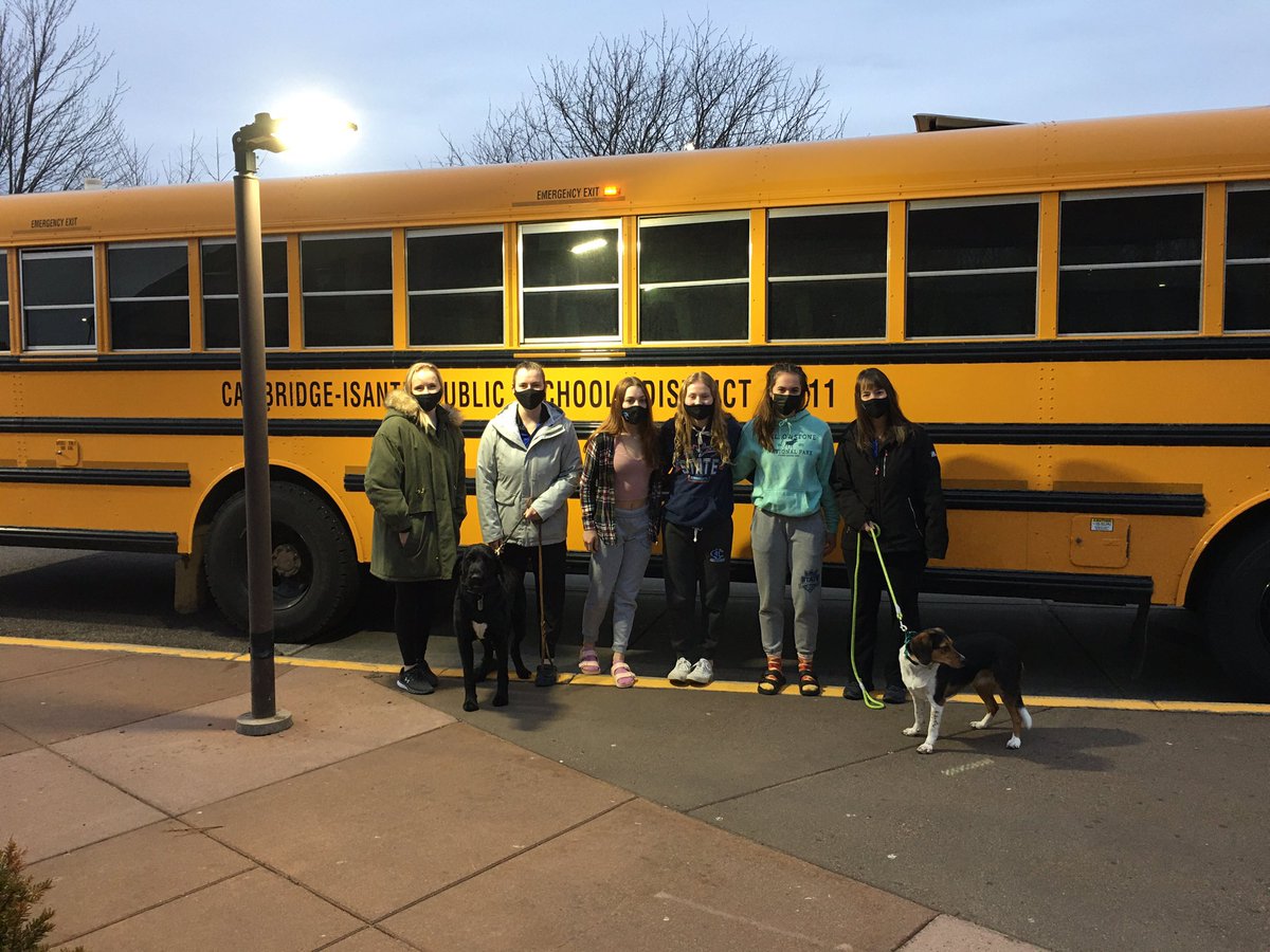 MarkSolberg1957's tweet photo. Nike and Jada Solberg, sending off our standout and talented gymnasts and outstanding coaches to the state meet at Champlin Park. Best wishes to our Cambridge-Isanti Bluejacket State Gymnastics’ Individual Qualifiers; Laci Lorinser, Alison Barber, and Laci Leverty. #jacketpride https://t.co/eb03QLlEbT