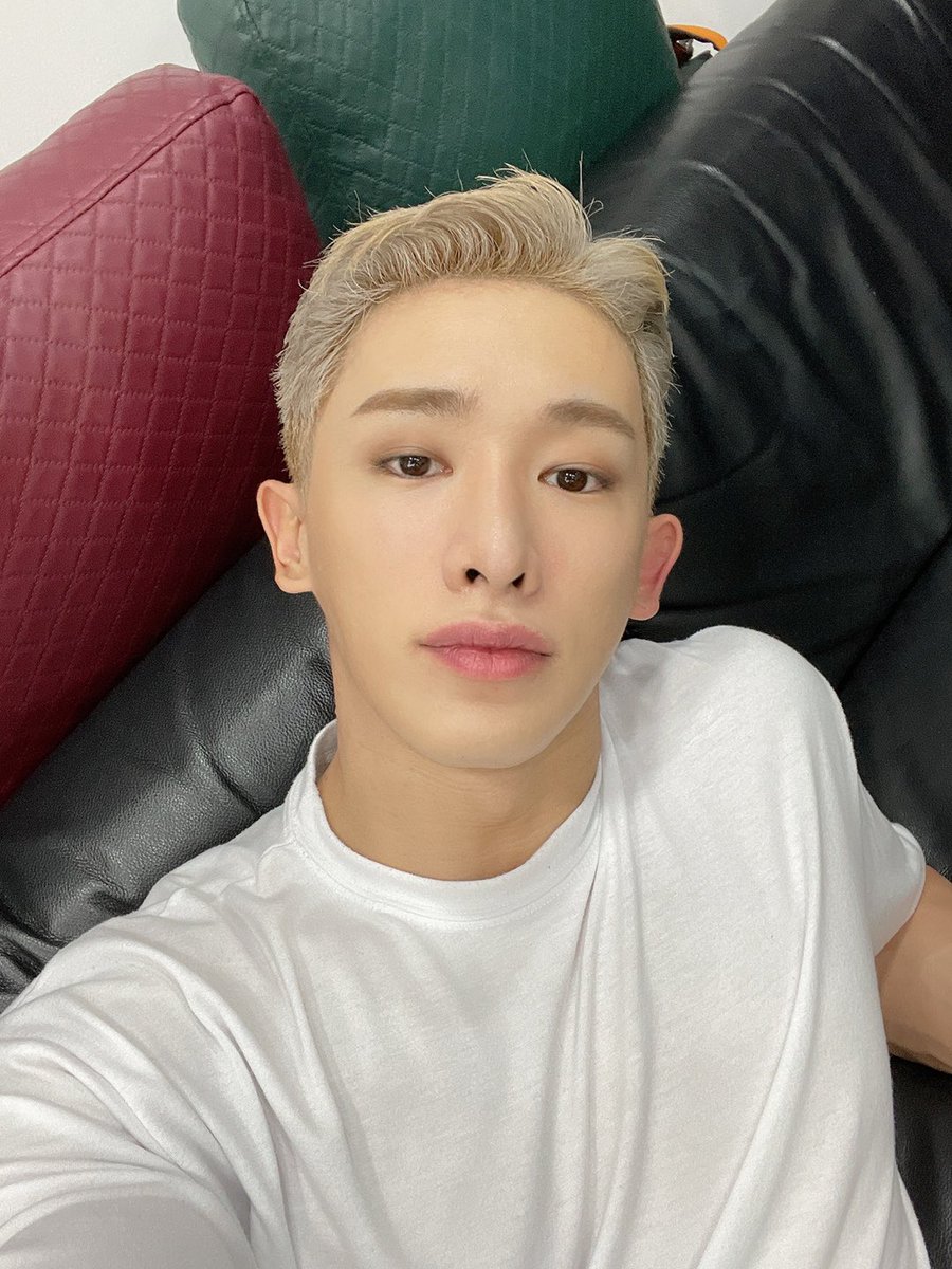 ShyWenBebe's tweet photo. THEY ARE MY EVERYTHING! 
@OfficialMonstaX @official__wonho https://t.co/mcC0OybRwi