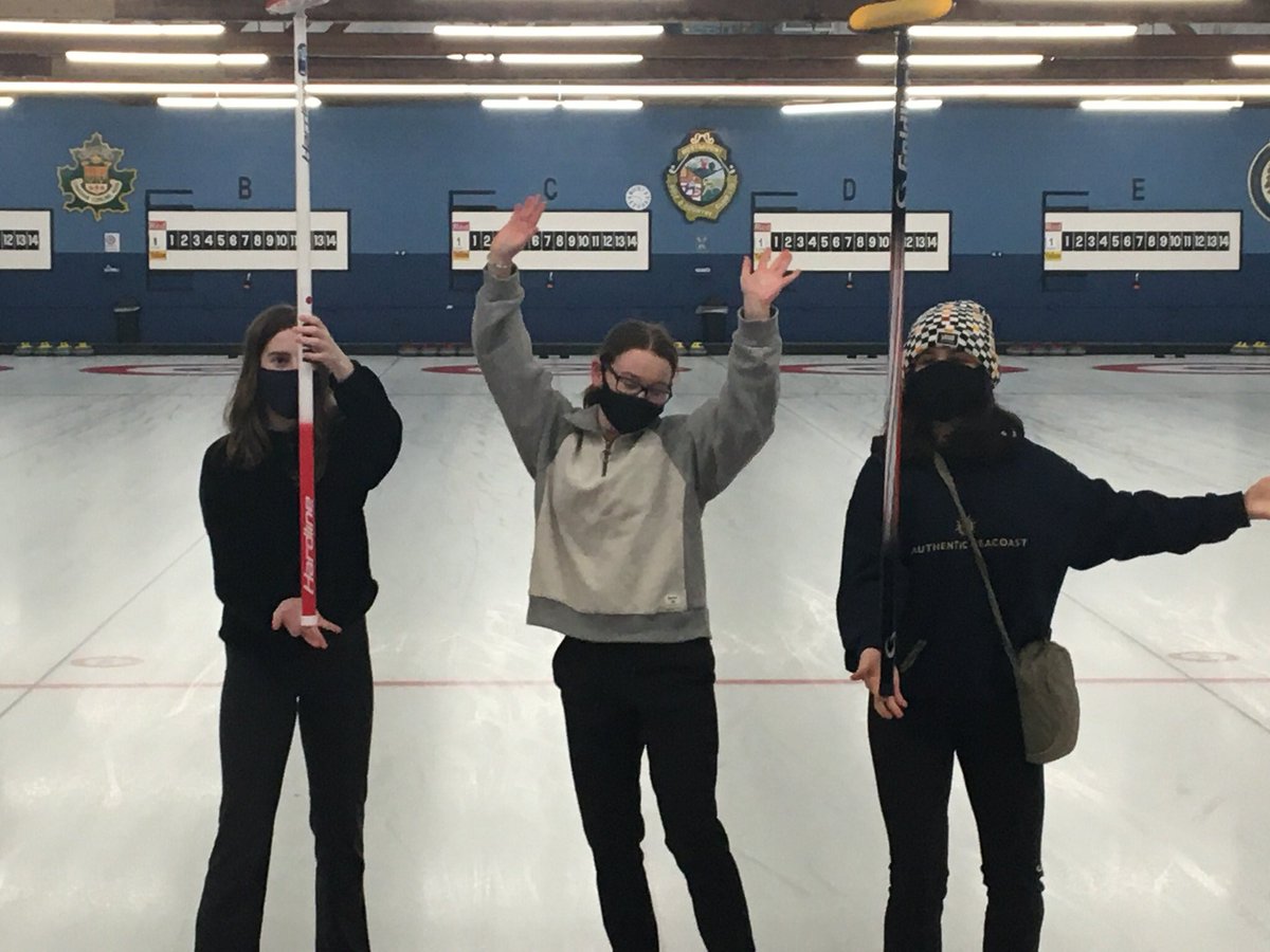JeffPenston's tweet photo. Happy birthday Emma! My sweet, goofy curling crazy 14 year old! https://t.co/KvLm73iaQN