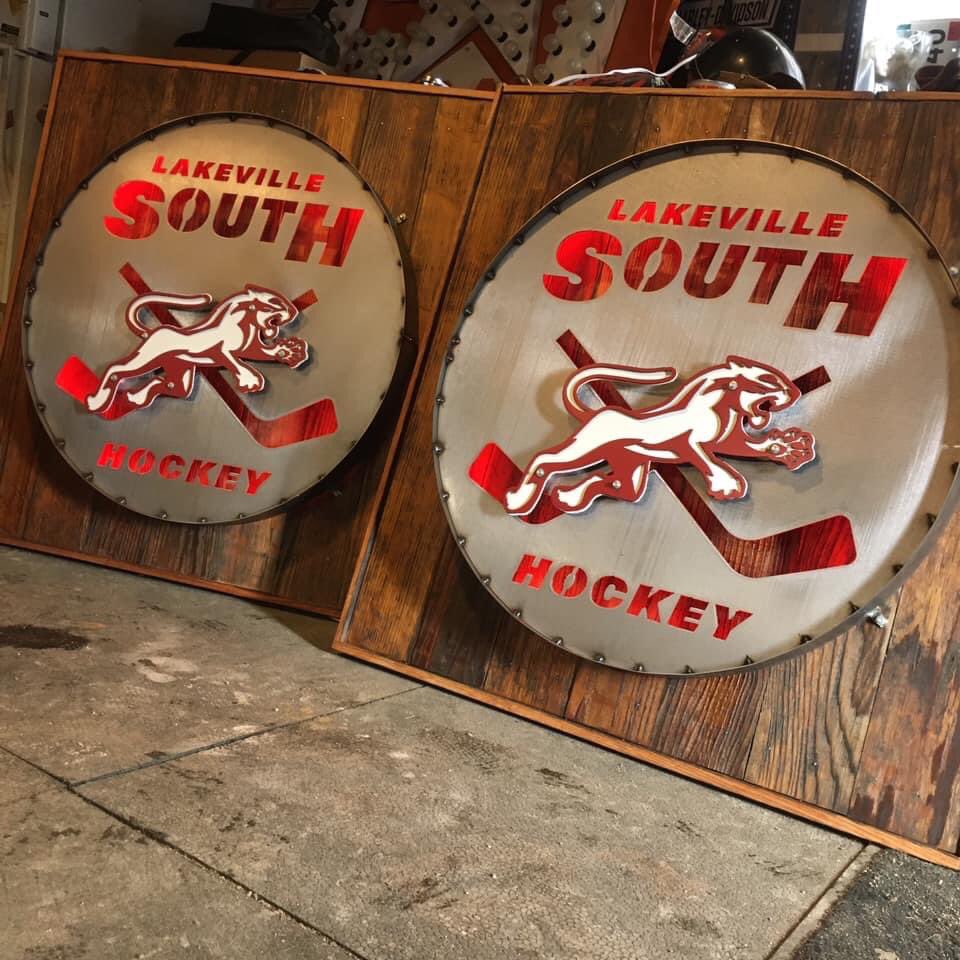baas_kevin's tweet photo. Made some signs for @southgirlspuck @LakevilleChambr @LakevilleAreaPS @LNHS_STEM @msact_lakeville https://t.co/AmvxGqRhwr