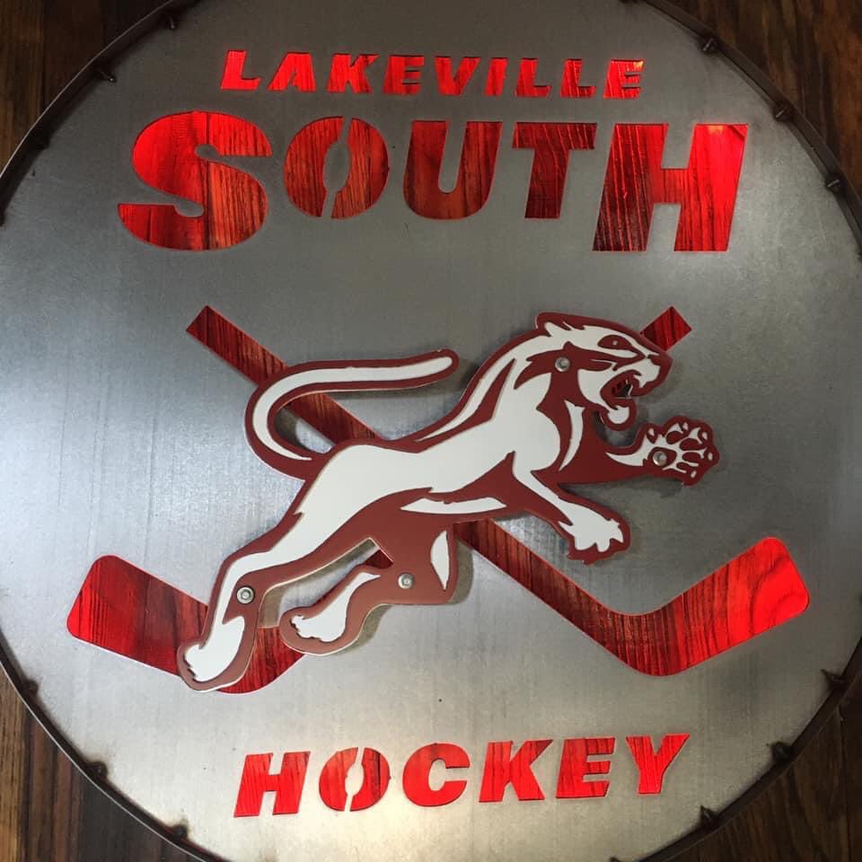 baas_kevin's tweet photo. Made some signs for @southgirlspuck @LakevilleChambr @LakevilleAreaPS @LNHS_STEM @msact_lakeville https://t.co/AmvxGqRhwr