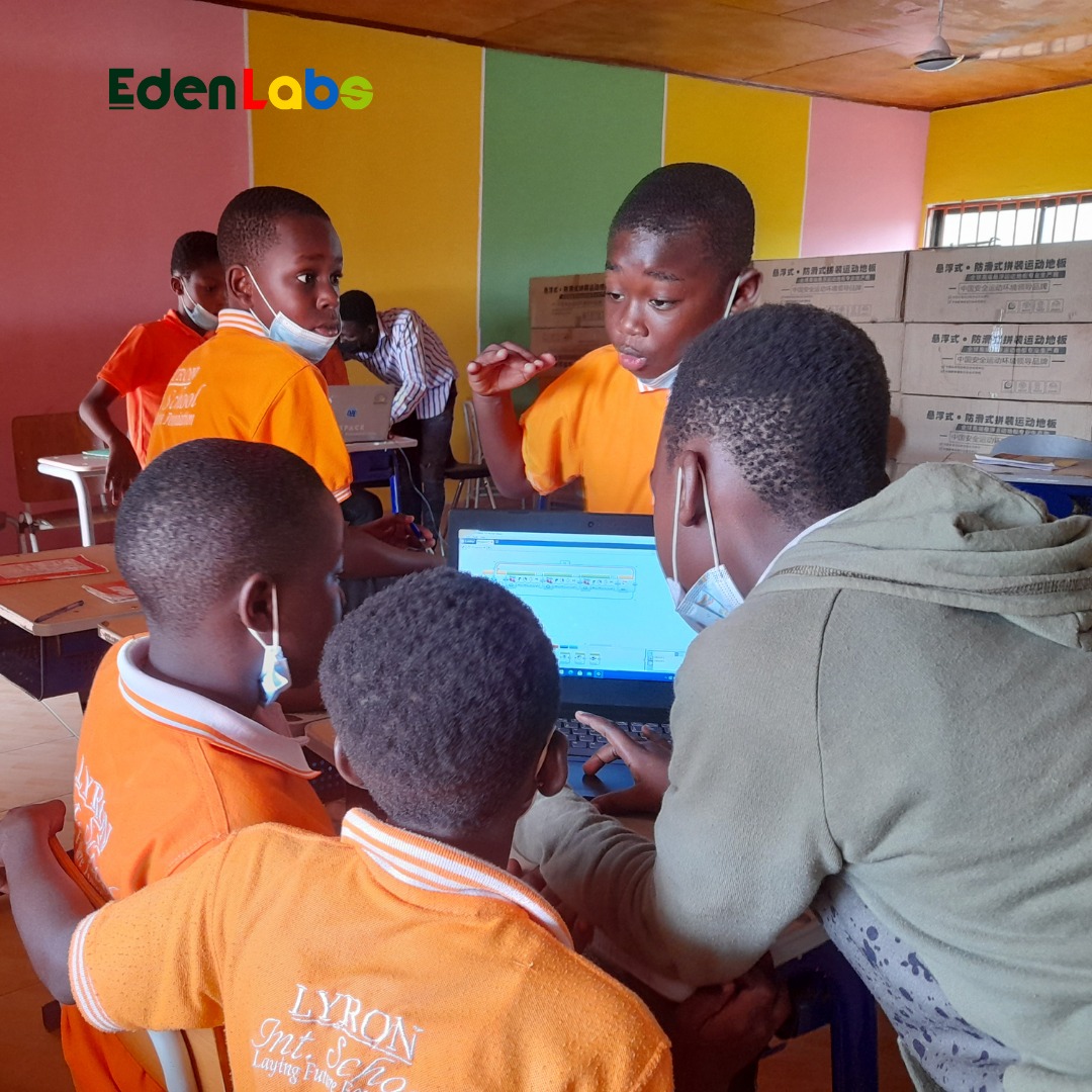 eden_labs's tweet image. Robotics Challenge in one of our Training schools, students grouped in teams to brainstorm on the challenge and translate it into design thinking to help solve the challenge.
 #Robotbuilding #robotprogramming #robotdesign #edenlabs #kidsintech 
#ChildrenInRobotics #STEMEducation