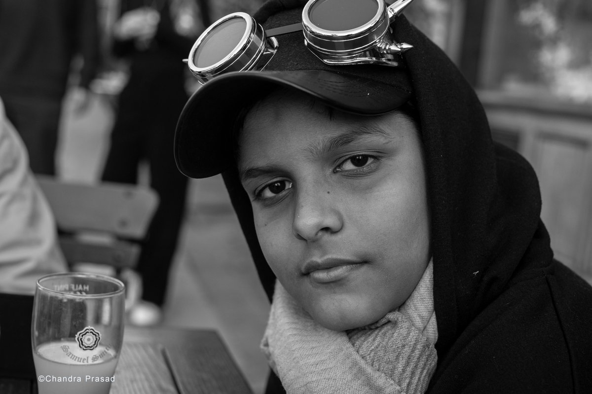 VisionChandra's tweet photo. Last of the series @SatpathyLive
 @AdyashaSatpath3 with Aril 
 in London few years ago.
#photography #photographer #documentaryphotography #blackandwhite #london #portobelloroad #travel https://t.co/Ukw3T2Lslt