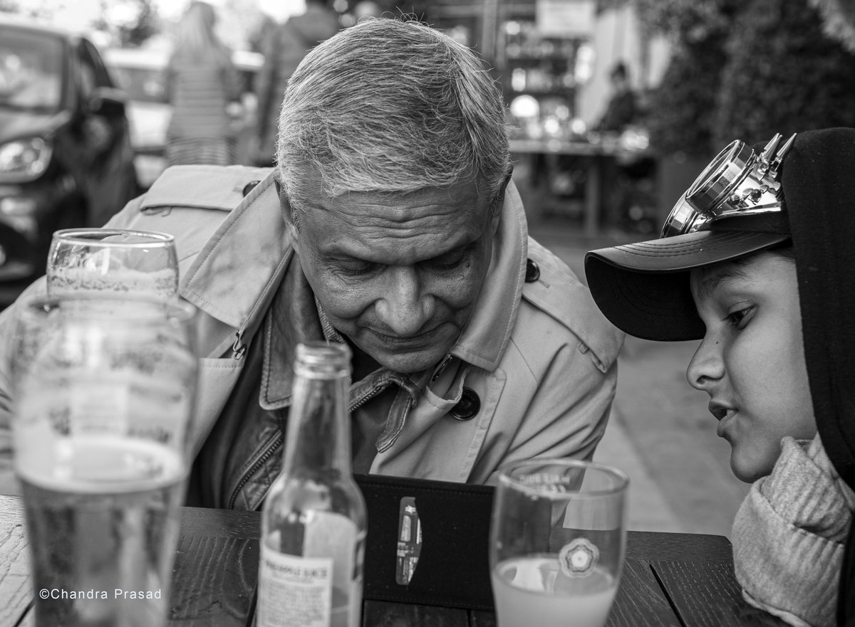 VisionChandra's tweet photo. Last of the series @SatpathyLive
 @AdyashaSatpath3 with Aril 
 in London few years ago.
#photography #photographer #documentaryphotography #blackandwhite #london #portobelloroad #travel https://t.co/Ukw3T2Lslt