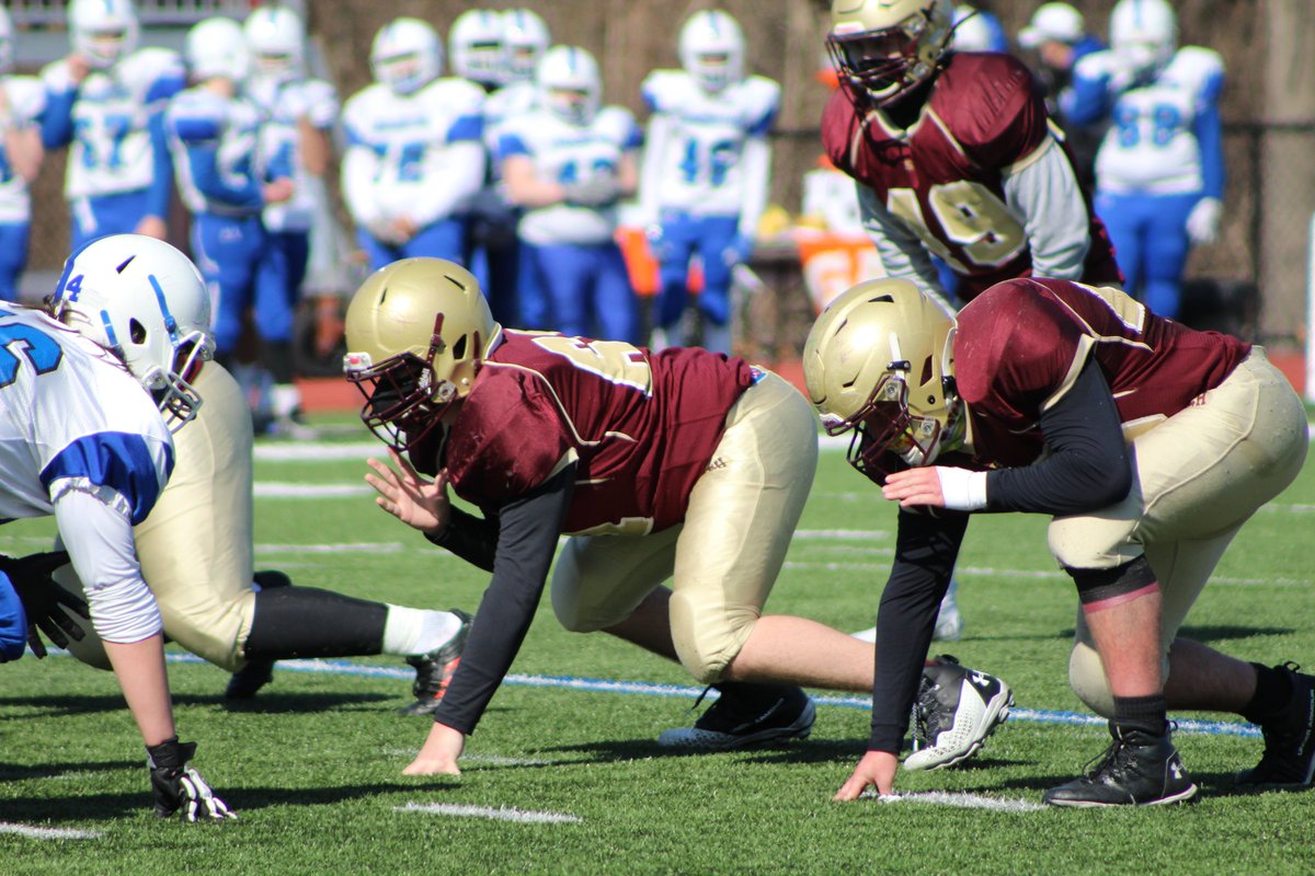 Another GORGEOUS Saturday morning 🌞 for some JV Football action!! SH Rams square off against Wachusett this morning - 10:00am - Carmignani Memorial Field. WATCH HERE: bit.ly/shepherdhillat… 📲👀