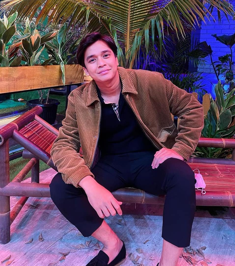 Yokk guyssss habis nonton OVJ..cuss lanjut rame in nonton kesayangan kita  Billy Syahputra
#BillyDuelKaraokeT7
#BillyDuelKaraokeT7 
#BillyDuelKaraokeT7 
<a href="/bravories/">Fansbilsky</a> <a href="/Mentarisky161/">Mentarisky16</a> <a href="/3115Elis/">Elis_3115</a> <a href="/Wiwinkenanga1/">🌟Olbillover🌙</a> <a href="/renyreree/">reny nurmah</a> <a href="/bangbily/">Billy Syahputra</a>