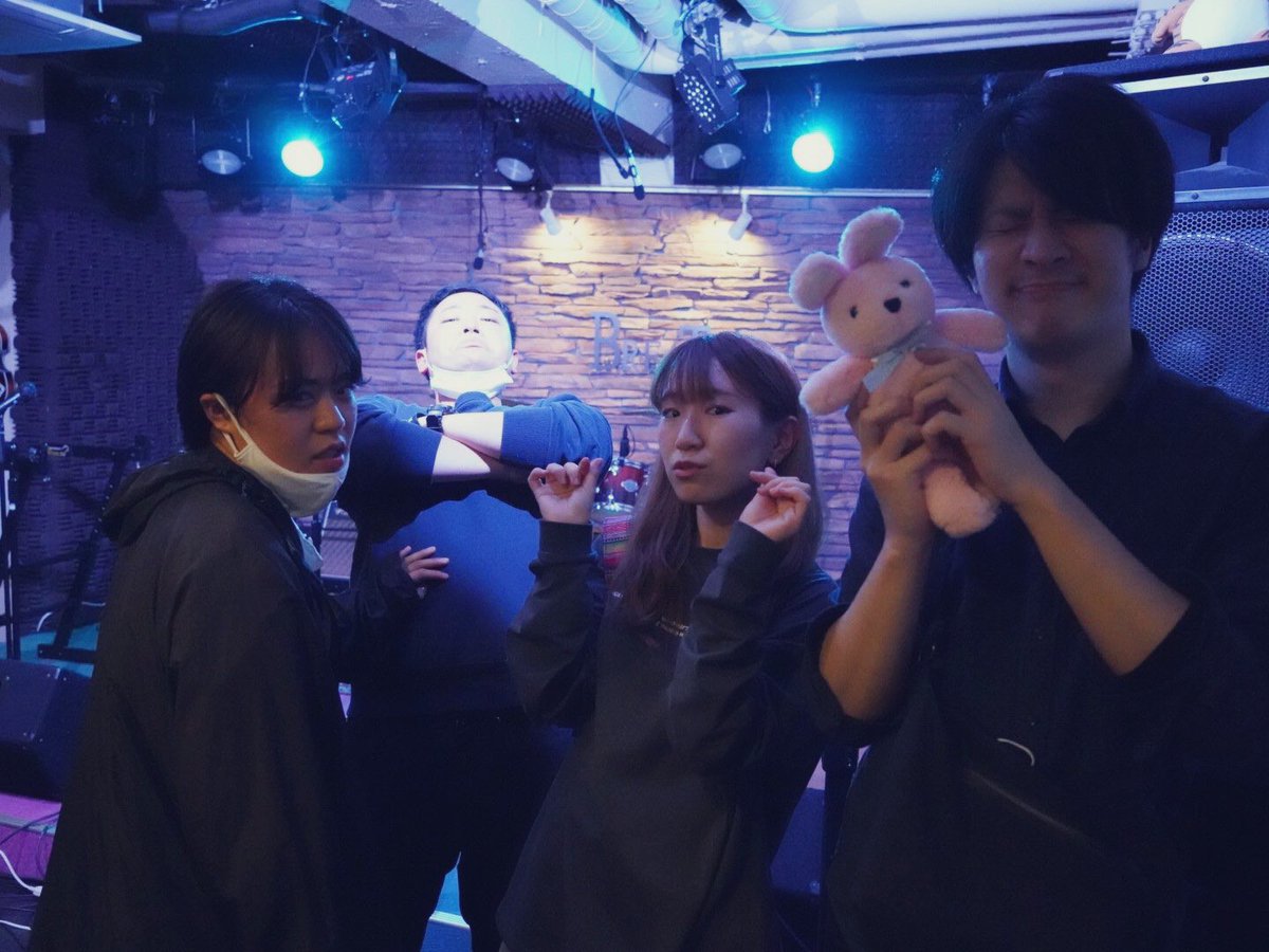 littlehour_band's tweet photo. ไธๅๆฒขBreathใใใงใฎใฉใคใใ็กไบ็ตไบใใพใใ๐๐ซโจ
้ๅปใซๅฏพใใณใใใใจใใใใณใใใใ็ด ๆตใชใใณใใใใฐใใใงใจใฃใฆใ็ด ๆตใชไธๆฅใซใชใใพใใ๐ฅฒ๏ผ
ใใใใจใใใใใพใใ๐โโ๏ธ๐โโ๏ธ๐โโ๏ธ
#GOTOBEAT https://t.co/qzv1cZo9Ck