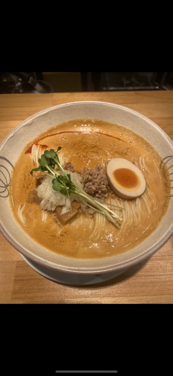 net44293975's tweet photo. いしかわやさんの坦々麺
スープが熱々でめっちゃうまいしずっと熱々を楽しめる最高の一杯

＃ラーメン　＃調布　#いしかわや　＃坦々麺 https://t.co/VhF0emN3Dz