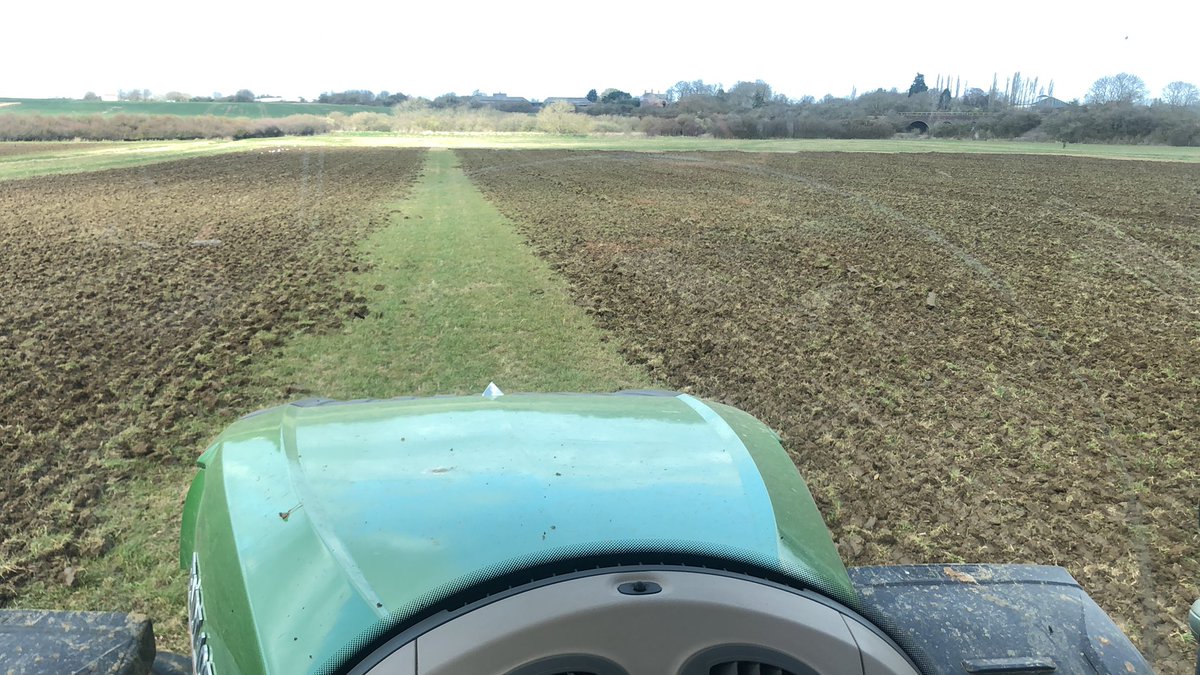 neilwalk's tweet photo. Out with the 6m #discordon chopping a bit of grass up today https://t.co/E0q9rsO3Lv