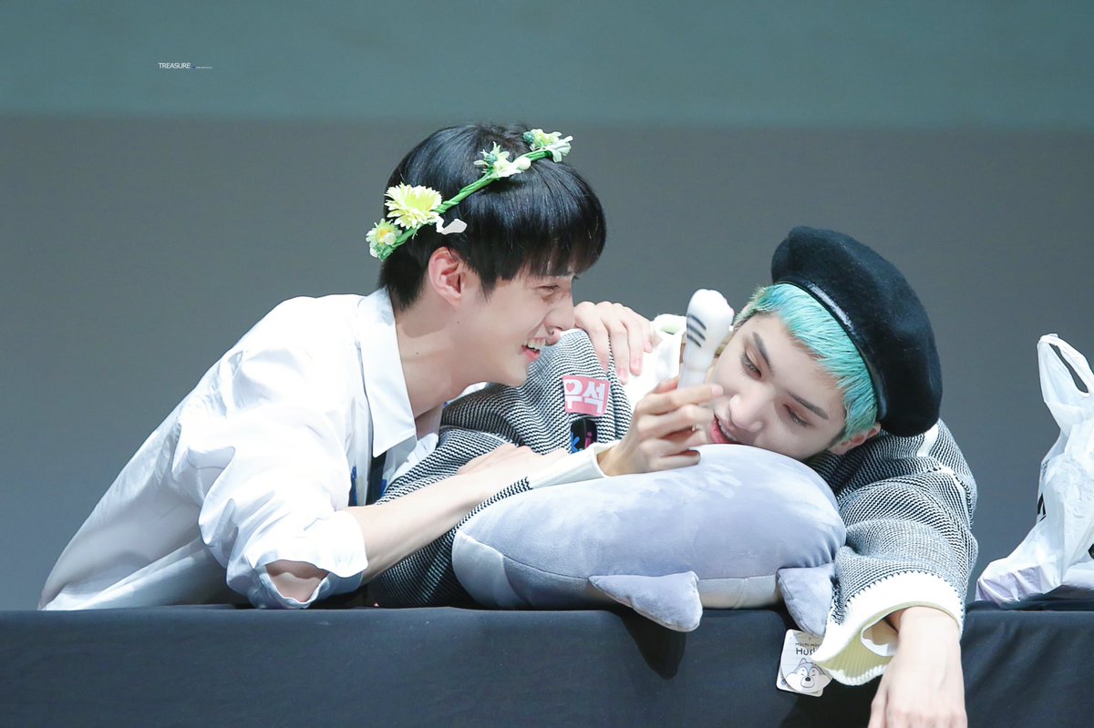#펜타곤 ✰ #우석 with #여원
✰ <a href="/CUBE_PTG/">PENTAGON·펜타곤</a>