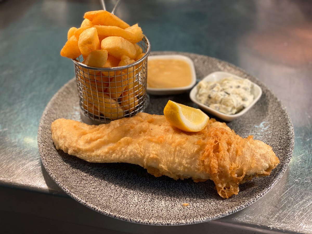 TheBelmontHotel's tweet photo. We'll be open for outdoor dining on our terrace from Monday 12th April, with an all day menu served between 12.00-8.00pm.
Fabulous fish &amp; chips back on the menu!

Book now by calling 01162544773.

#HotelLeicester #OutdoorDining #Leicester #Leicesterfood #supportLeicesterlocal https://t.co/3hWPDKyDhN