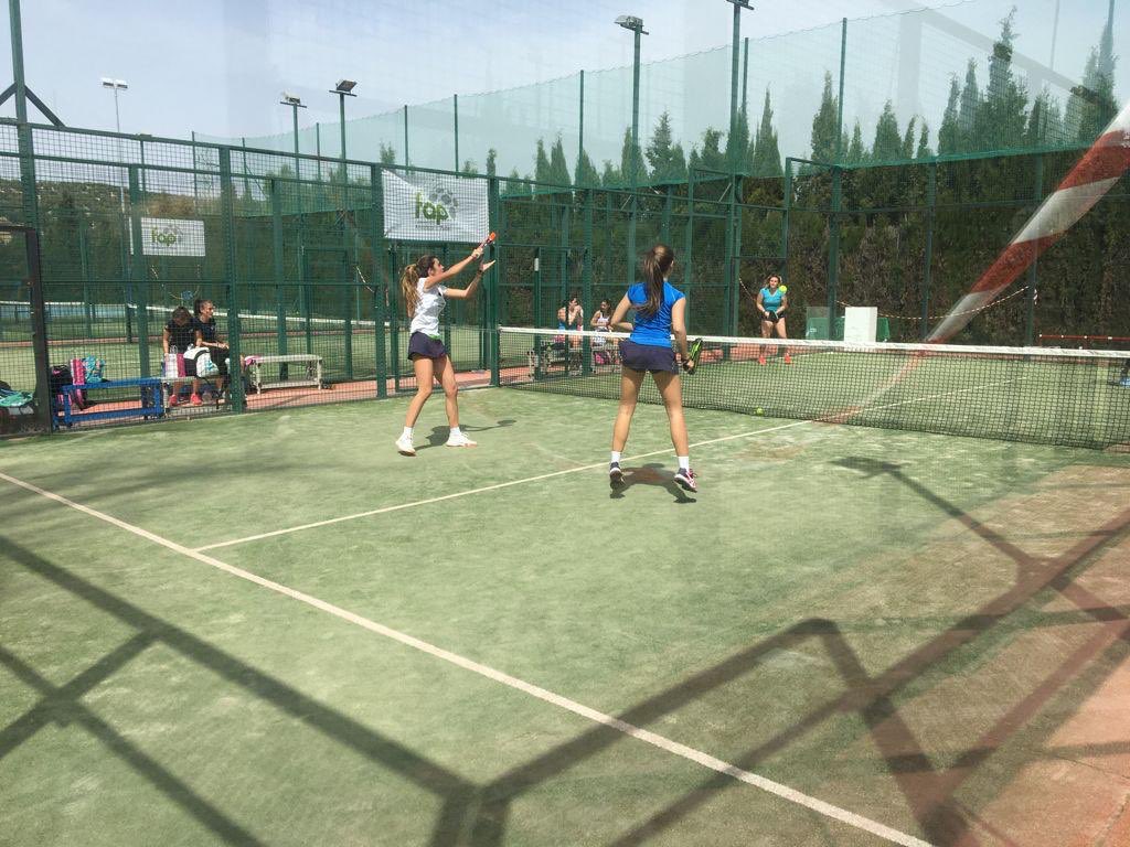 faponline's tweet photo. ⚔️ Continua la batalla del Trofeo Andaluz Turismo de Priego ABS 3000.
❇️ Tres categorías de dan cita en el cuadro masculino y dos en femenino.
#FAP #SomosFap #Pádel #TurismoDePriego #ABS3000 #Córdoba #6trofeoturismopriego https://t.co/YSLOLshnZp