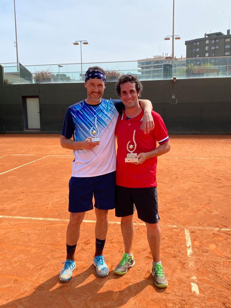 Campió de Catalunya +35 💪🏼
#7
<a href="/WilsonTenisEsp/">Wilson Tenis España</a> <a href="/WilsonTennis/">Wilson Tennis</a> 
<a href="/SOLINCOsports/">Solinco</a> <a href="/munichsports/">MUNICH Sports</a>