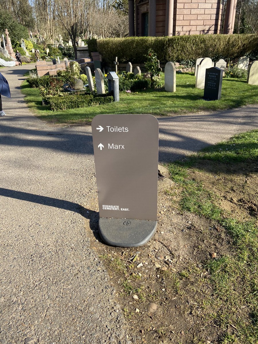 londonalyson's tweet photo. Saw this at Highgate Cemetery on Monday and thought I’d save it for #signagesaturday I particularly like the placement of the toilets above Karl Marx. To be fair they were excellent facilities. https://t.co/UPgwTbiBc3