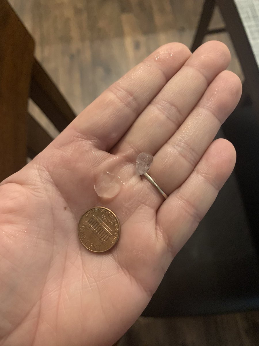alyssa_ruberto's tweet photo. @NashSevereWx hail at Port Royal and E Coker Way https://t.co/Xr8QKdm52a