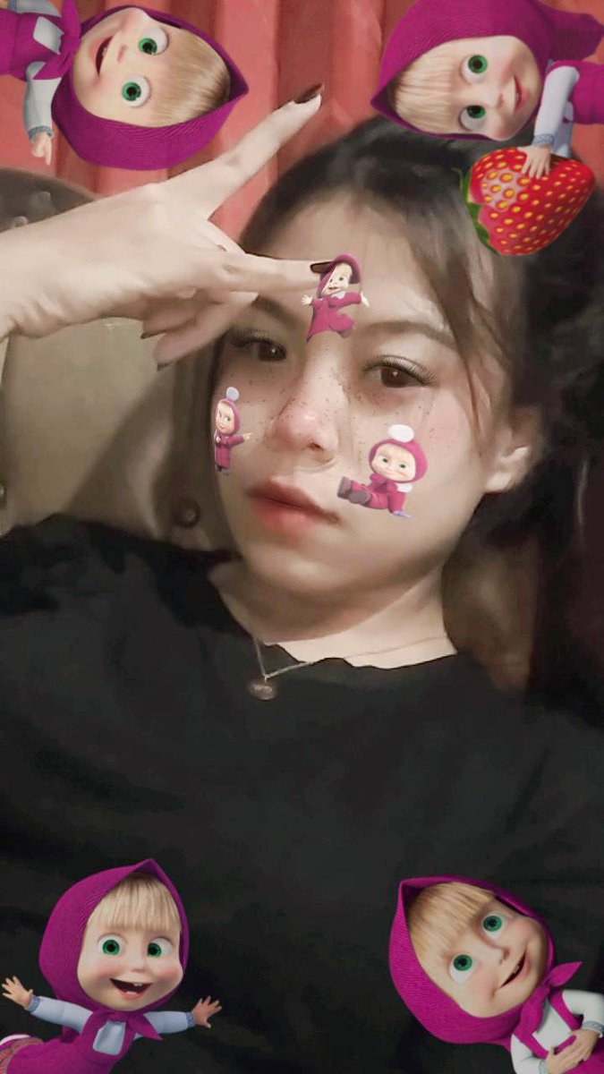 bungaaaaaah's tweet photo. Ko ada si #BiroJomblo 😅 https://t.co/btICtHnMz5