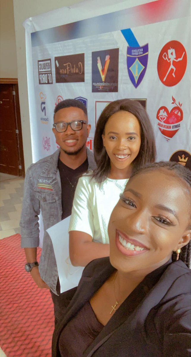 queendehbee's tweet photo. TEENS CAN BLOG ..... live in ABSU
#TCBTechMeetUp https://t.co/IeAhDMRmiq