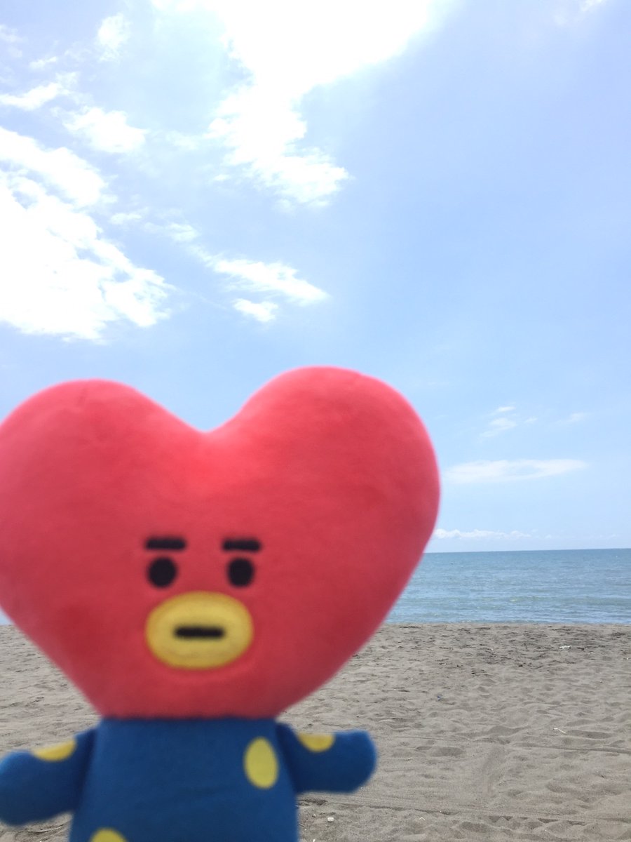 kimrayoung07's tweet photo. "Like an echo in the forest
Like an arrow in the blue sky
On my pillow on my table
Life goes on like this again" 🥰💜
#LifeGoesOnWithBTS #TataAdventures @BTS_twt https://t.co/UeN3Ft29UJ