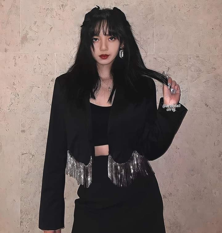 _kookv9597's tweet photo. Happy birthday LISA, the prettiest, the cutest, the most precious smile, and the brightest star in my universe <33.
#HappyBirthdayLisa
#OurGemLisaDay
#OurGemLalisaDay
#TheLalisaDay
#LALISADAY
a thread; https://t.co/0lo8Gzm2lw