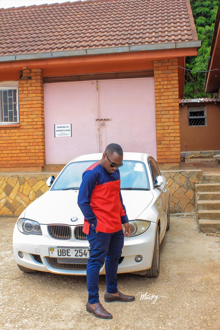 mousteydj's tweet photo. PARKING AT OWNERS RISK🤣🤣
#nigerianwedding #yorubawedding #Yodj #RealDjs #realsounds #weddingbymousteydj https://t.co/K7JOVnDMaq