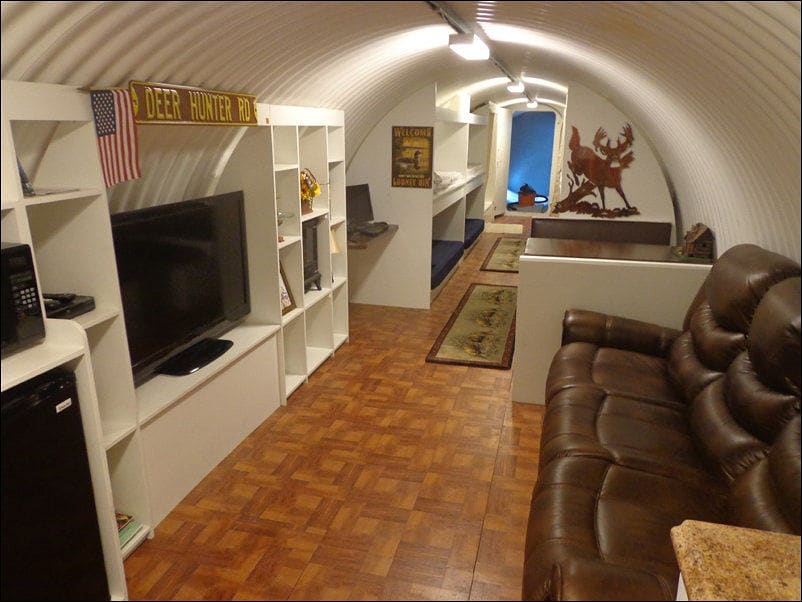 Engrandarch's tweet photo. Underground shelter. What do you think?
.
.
#undergroundshelter #bunker #bombshelter #nuclearprotection # #chemicalprotection #apocalypse https://t.co/zoPl1XTfH1