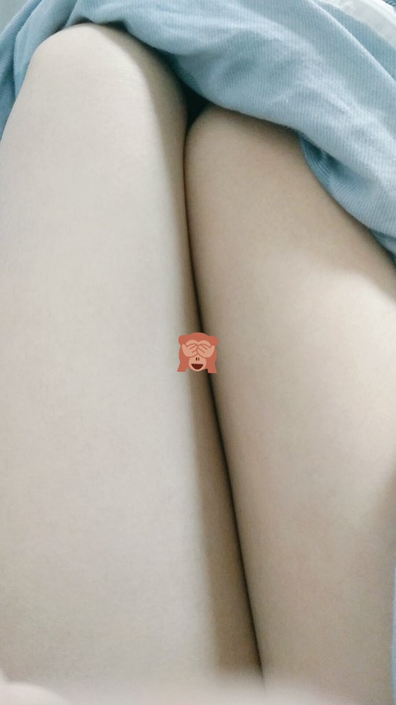 XIAOGOUnn's tweet photo. #投稿 #射屏 #高中生 #射手 #校花 #学生妹 来自小妹妹的投稿哦又白又嫩呢，哥哥们可以尽情发挥哦～ https://t.co/3vV5JVGbH5