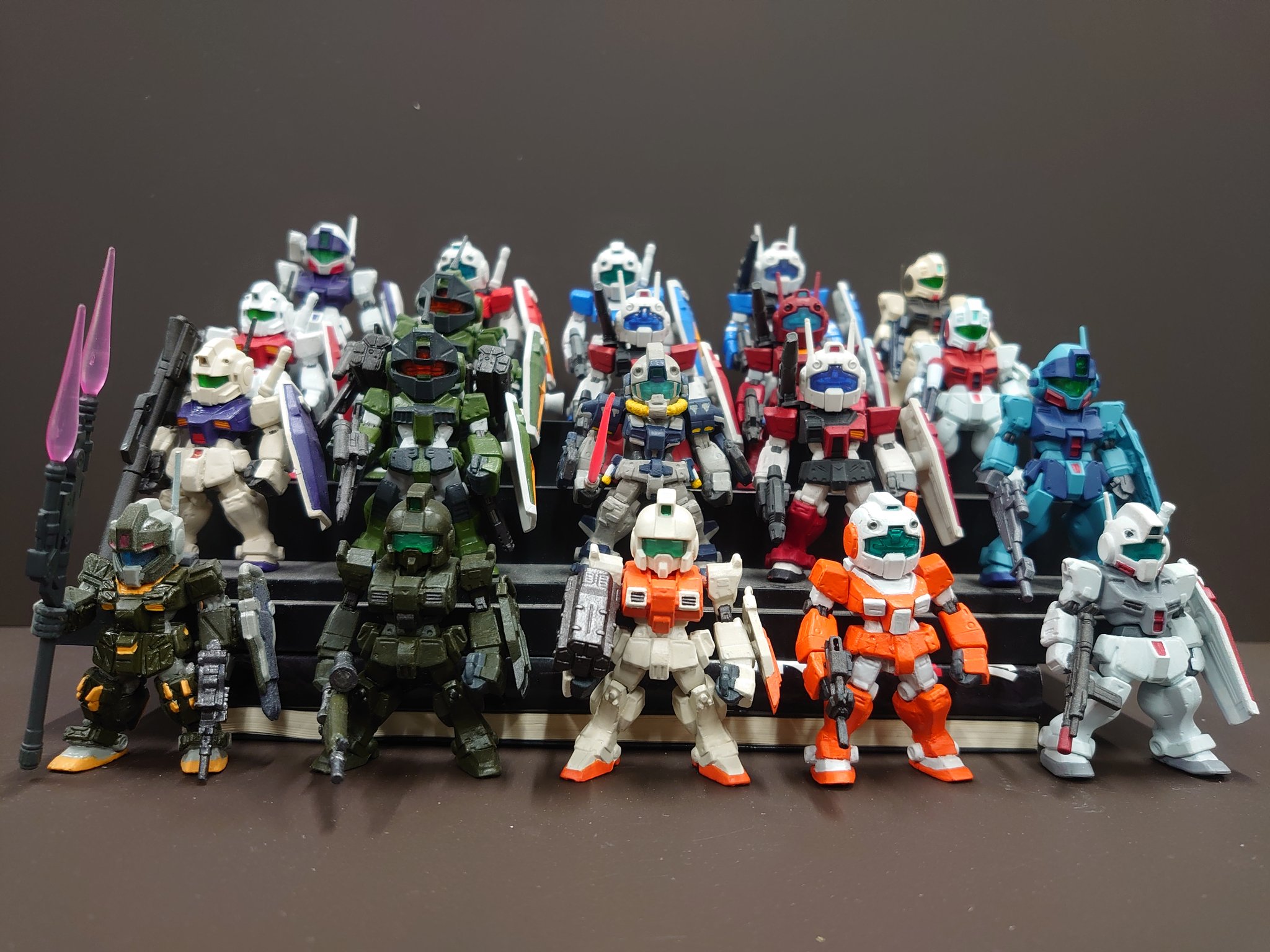 エディ 食玩コン2 参加させていただきます 一年戦争のジムです ガンダムコンバージ ガンダムコンバージ改造 T Co Ktbahd7ige Twitter