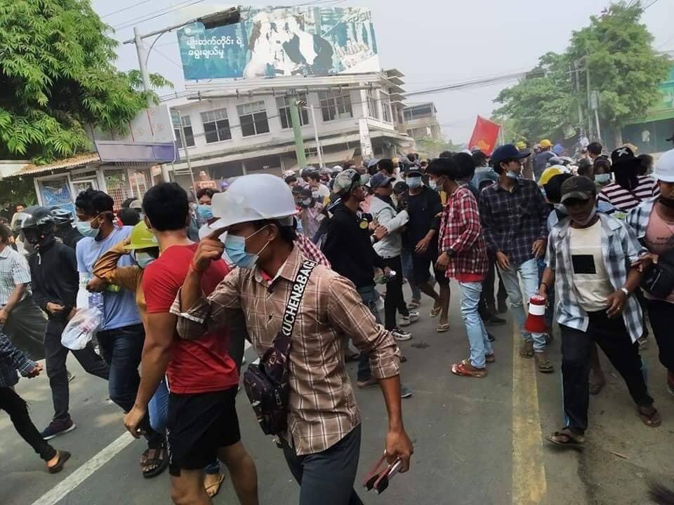 In Meikhtila, military Terrorists killed a 15-yr-old girl by broking into her house. Also the protester was died by getting shot at chest, dead body was taken by them. Since there're many Injured people,  death-toll can be increased.

#Mar27Coup
#WhatsHappeningInMyanmar