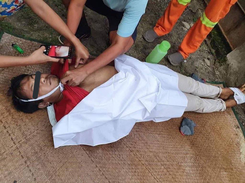 waiyanphyoag's tweet photo. Another child was killed in Mawlamyine this evening. An 11 year old child was shot while playing outside. At least 5 children were shot by terrorists today alone. 

ANTIFASCIST REVOLUTION
#CrimesAgainstChildren
#WhatsHappeningInMyanmar https://t.co/KCmad9DG9T