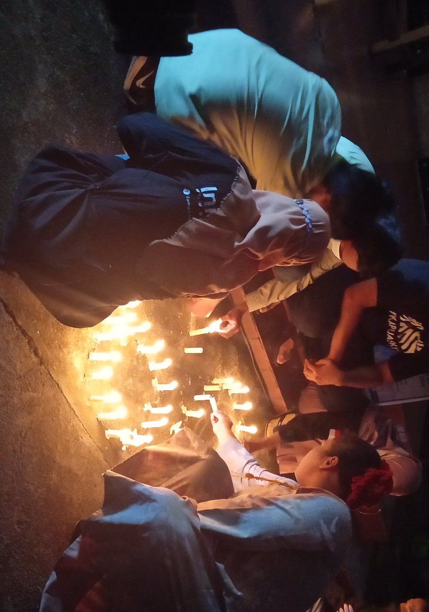 EHPontianak's tweet photo. [ Switch Off Earth Hour Pontianak 2021 ] 

@WWF_ID
@EHindonesia
@marinebuddies
#EarthHour
#UnityInBiodiversity 
#EHIndonesia 
#EHPontianak 
#iniAksiKu 
#Connect2EarthHour https://t.co/H3W2KKdZDa