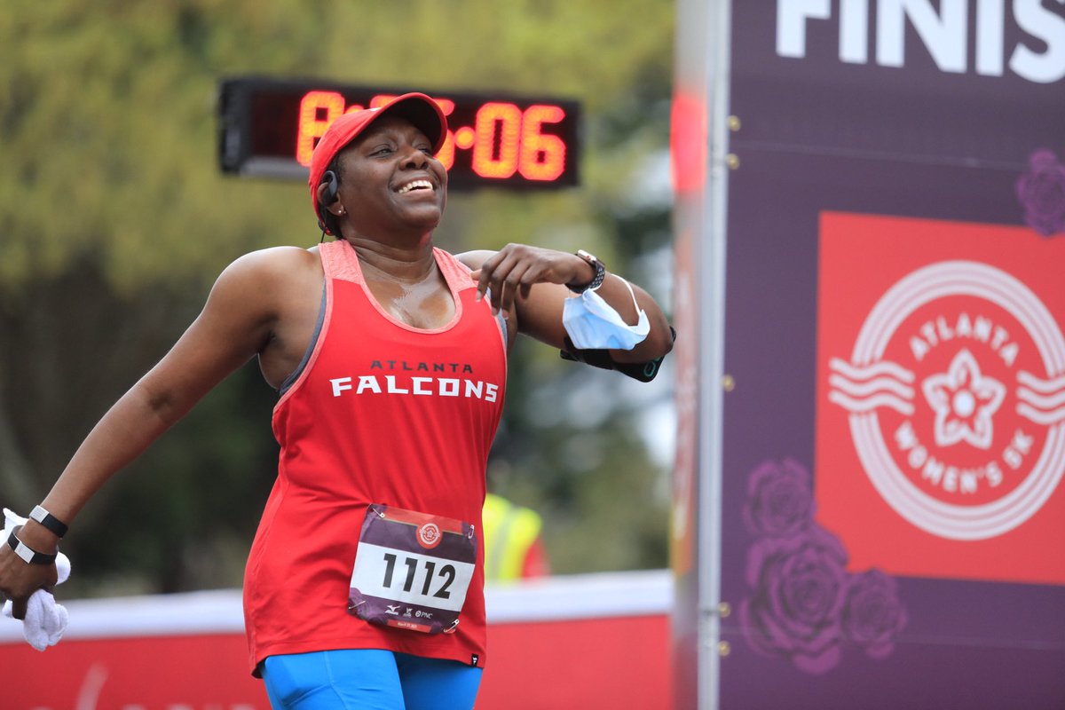 ATLtrackclub's tweet photo. Strong. Powerful. Inspirational.

Moms, daughters, sisters, aunts, friends. These women inspire us everyday. Today and everyday we celebrate YOU! #AW5K https://t.co/zfxPRHd0It