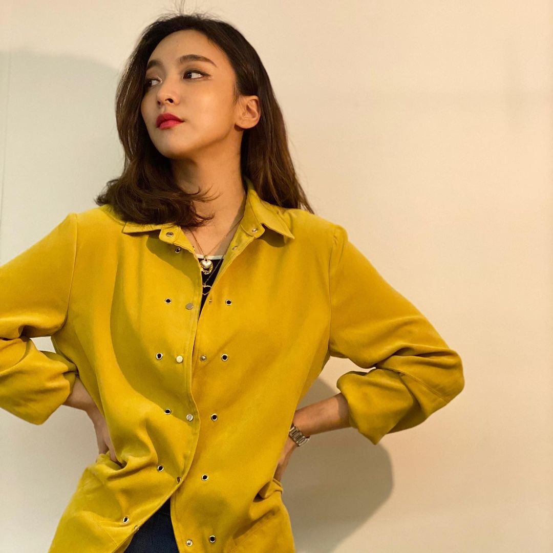 SunyoungBRA's tweet photo. [LUNATAGRAM] 27.03.21
Atualização de Luna em seu Instagram.

1 e 2°: "Seonee unnie tem mãos divinas!!"
3°: "Preciso de uma mudança!" 

cr.: functionlove
#루나 #LUNA #FX #에프엑스  
@official__luna https://t.co/YGVxWbfR0Z